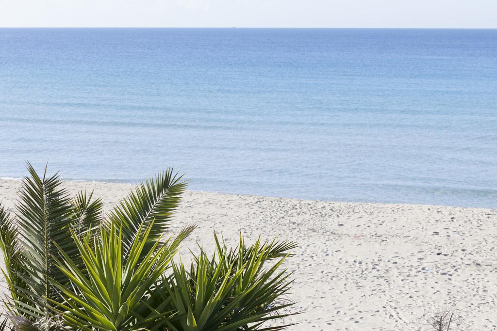 Sud Beach Hotel Fronte Mare By Ria Hotels Marina Di Pulsano Номер фото