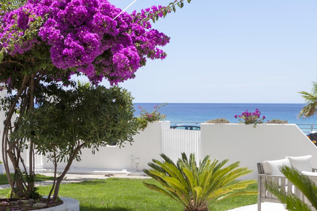 Sud Beach Hotel Fronte Mare By Ria Hotels Marina Di Pulsano Экстерьер фото